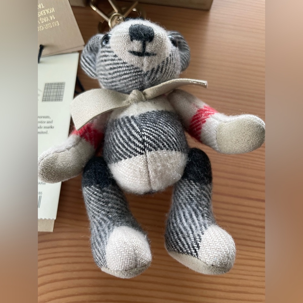 Burberry Thomas Bear Key Charm